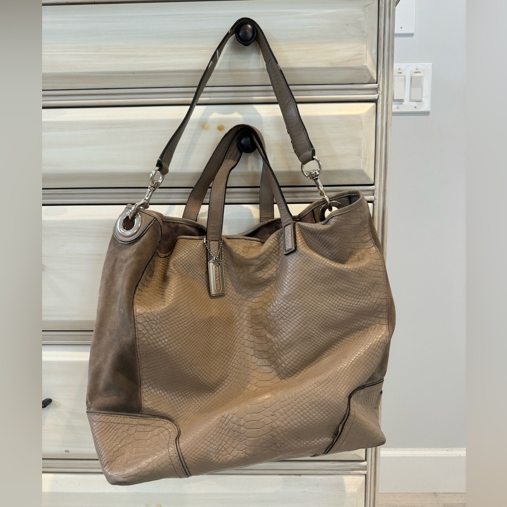 COACH HADLEY X-L TOTE E1461 F30963 Tan Python embossed leather tote